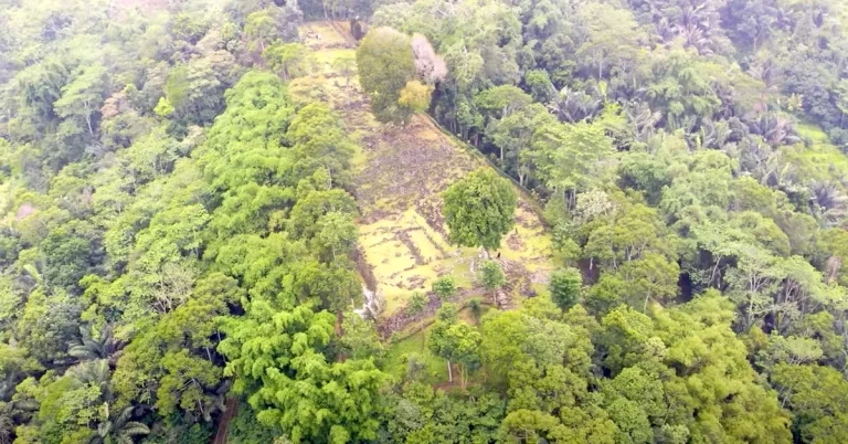 Gunung Padang